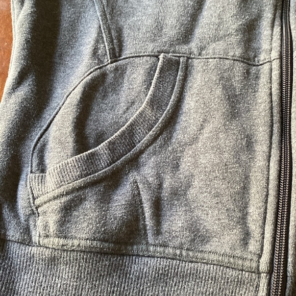 Nike hoodie size L (12/14). Approximately 22 inches long - Picture 10 of 10